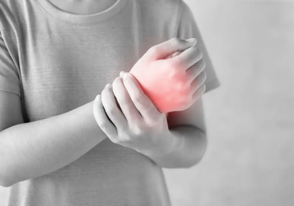 Ile trwa rehabilitacja po złamaniu nadgarstka? Kluczowe informacje i porady