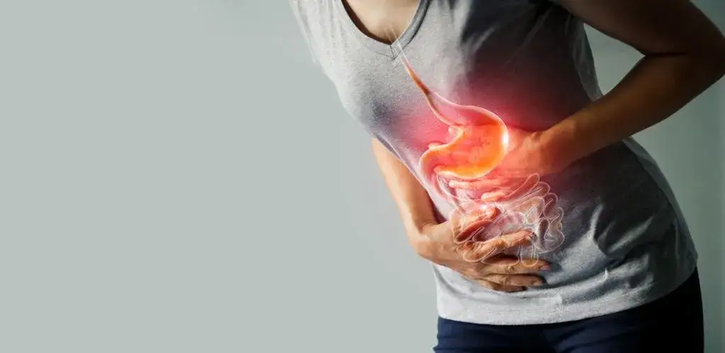 Zdjęcie Ból żołądka w nocy, który wybudza ze snu – przyczyny i rozwiązania