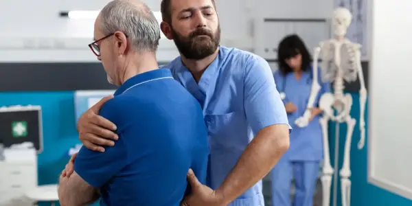 Ból lędźwi - Kiedy to przeciążenie, a kiedy do lekarza?