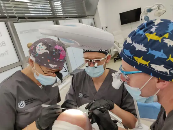 Gdzie znaleźć dermatologa w Warszawie? Ranking 2026
